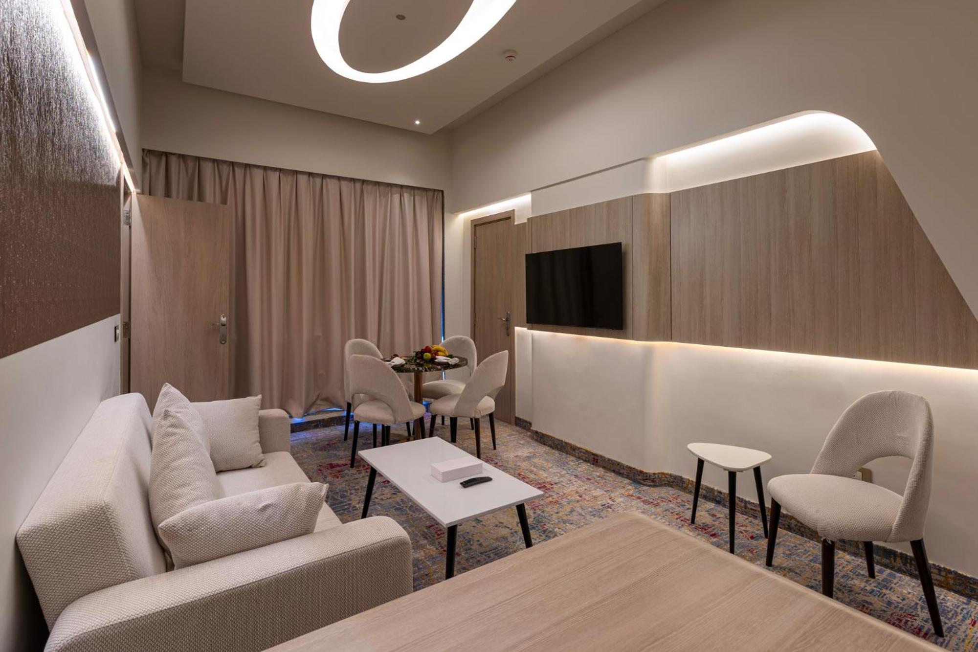 Mirage & Conference Center Alexandria