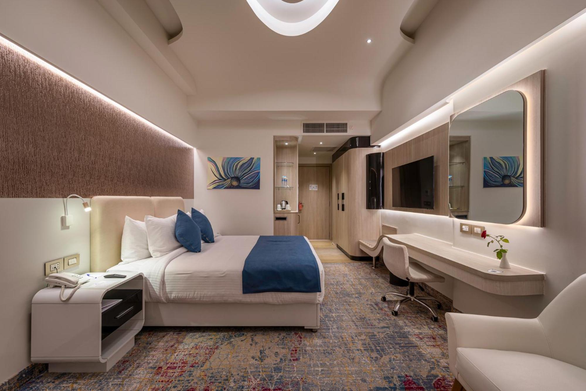 Mirage & Conference Center Alexandria